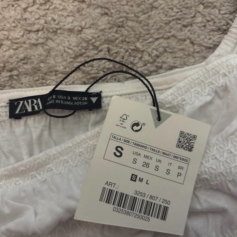 Zara White Ruffled Blouse - Picture 2 of 3